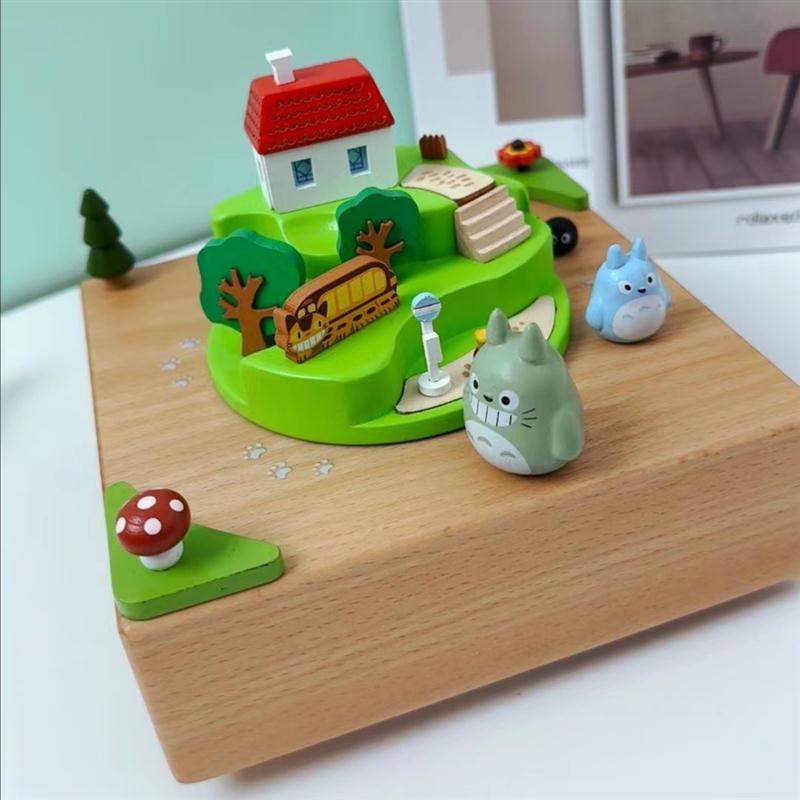 Wooden Totoro music box, solid wood ornaments desktop decoration cartoon animation style